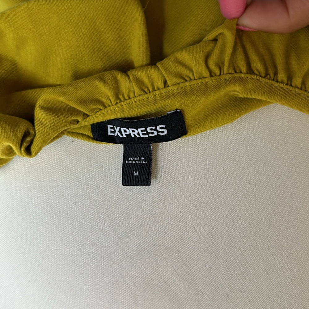 Express One-Shoulder Ruffle Tank Top in Mustard - Picture 4 of 4
